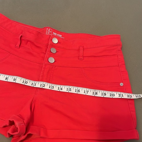NO BO mid rise   Red color womens shorts size 17” - Picture 9 of 11